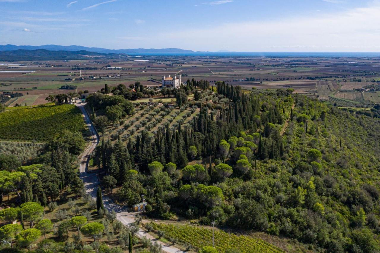 Castello Bonaria Wine & Spa Resort Кампилья-Мариттима Экстерьер фото