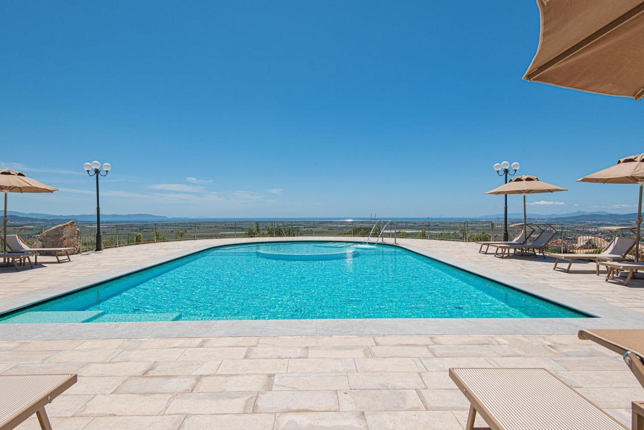 Castello Bonaria Wine & Spa Resort Кампилья-Мариттима Экстерьер фото