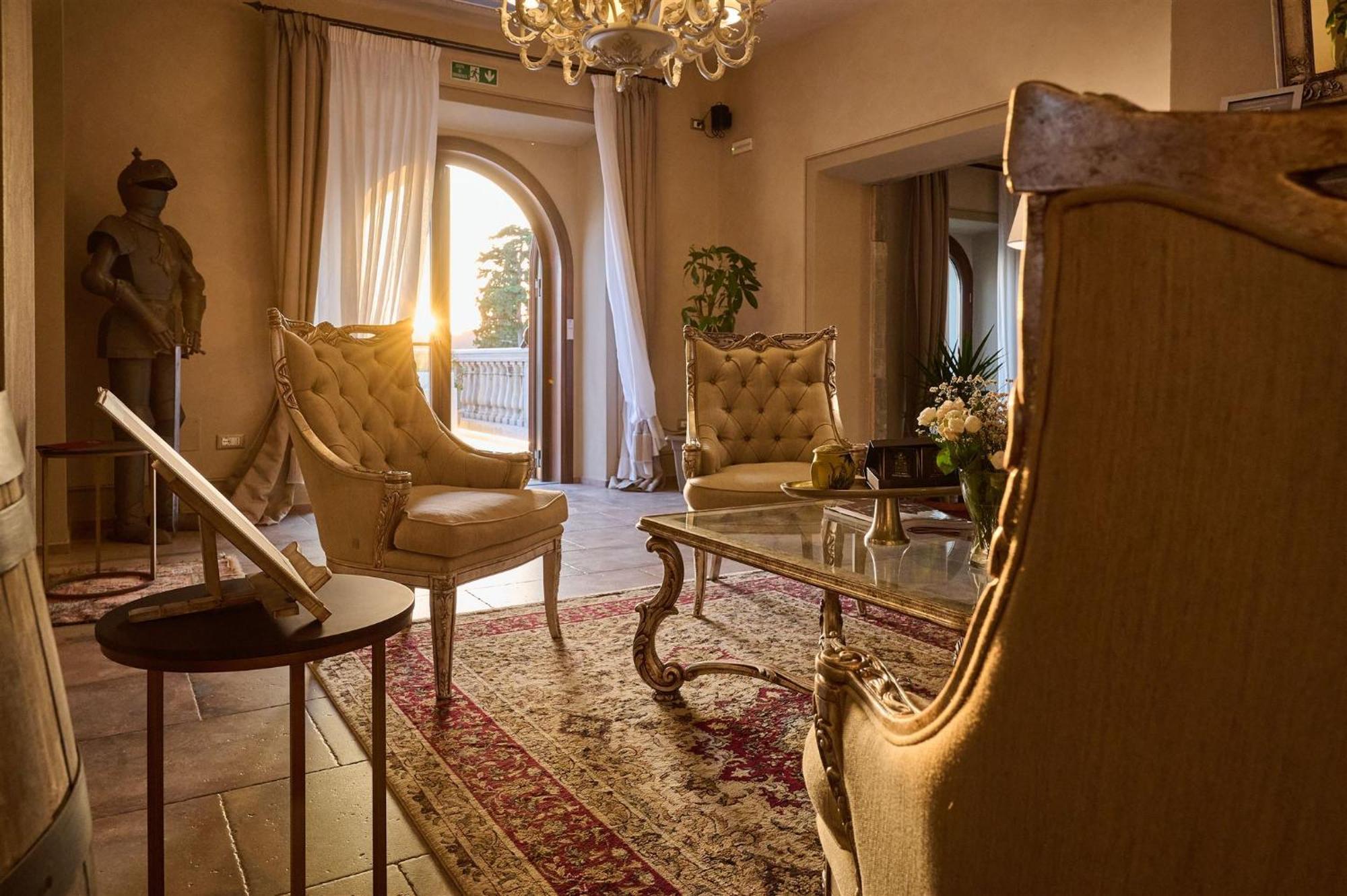 Castello Bonaria Wine & Spa Resort Кампилья-Мариттима Экстерьер фото